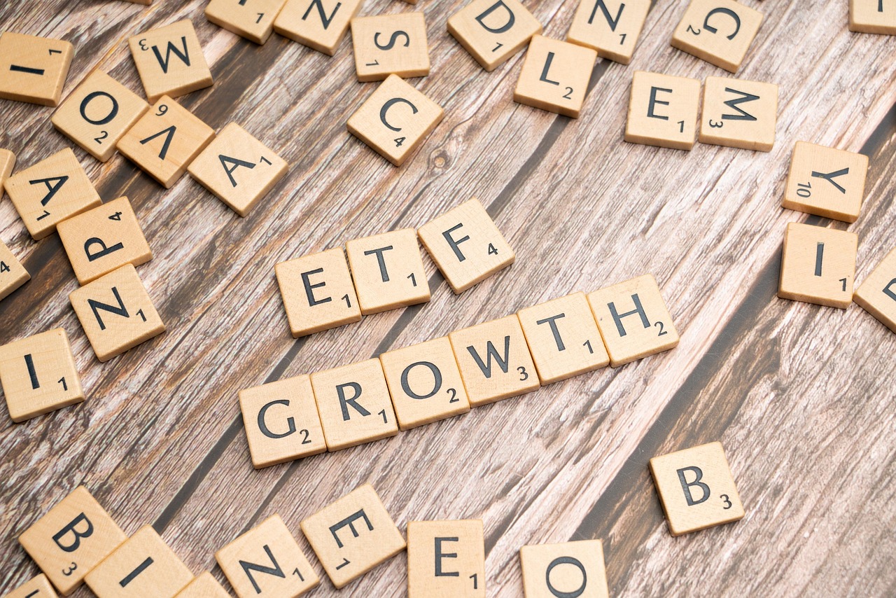 entdecken sie alles wissenswerte über etfs: funktionsweise, vorteile, risiken und tipps zur investition in börsengehandelte fonds. starten sie jetzt ihr etf-portfolio!