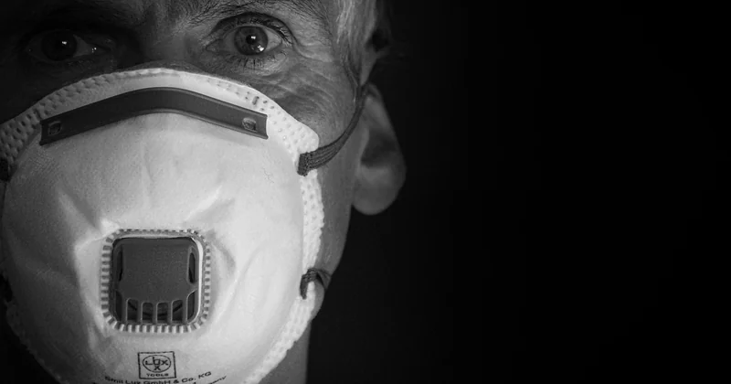 Welche Farbe hat der Stuhl bei Magen-Darm-Virus?